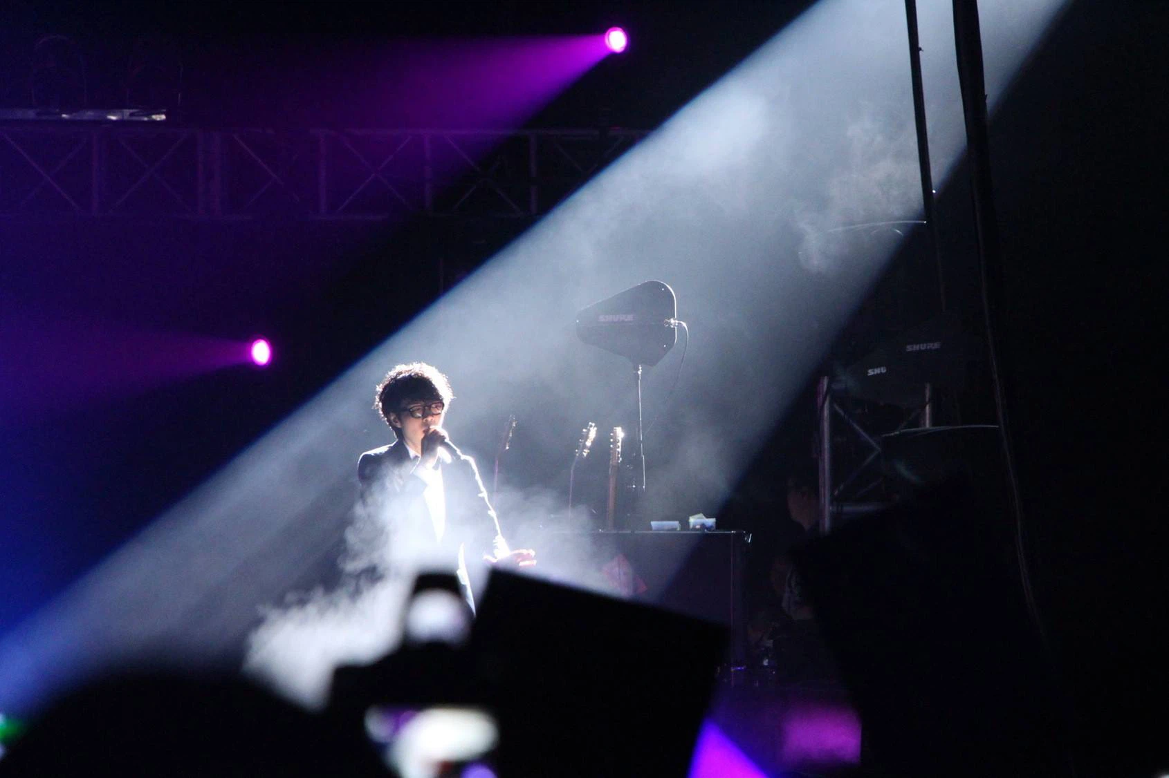 Follow light Follow light